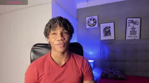 Snapshot of marcelo_dosantos77 chatting on 02-22-25, 03:45 MARCELO online show from 02-22-25, 03:45