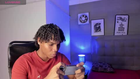 Snapshot of marcelo_dosantos77 chatting on 02-22-25, 06:50 MARCELO online show from 02-22-25, 06:50