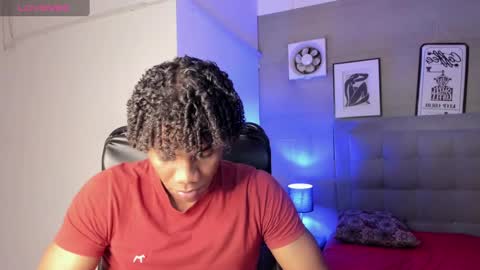 Snapshot of marcelo_dosantos77 chatting on 02-22-25, 09:56 MARCELO online show from 02-22-25, 09:56