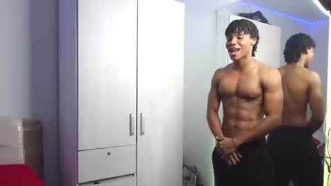 Snapshot of marcelo_dosantos77 chatting on 09-13-25, 05:51 MARCELO online show from 09-13-25, 05:51