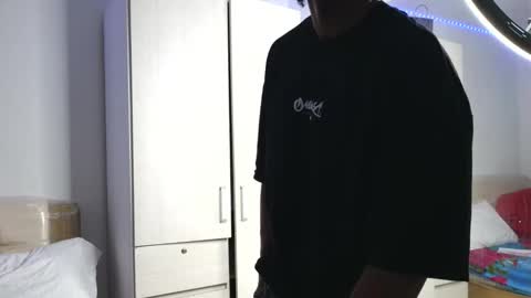 Snapshot of marcelo_dosantos77 chatting on 09-25-25, 12:42 MARCELO online show from 09-25-25, 12:42