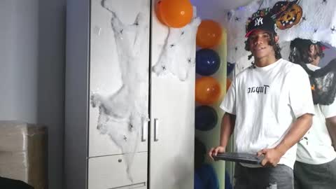 Snapshot of marcelo_dosantos77 chatting on 11-06-25, 05:58 MARCELO online show from 11-06-25, 05:58