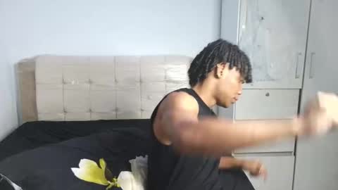 Snapshot of marcelo_dosantos77 chatting on 11-11-25, 04:29 MARCELO online show from 11-11-25, 04:29