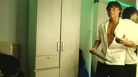 Snapshot of marcelo_dosantos77 chatting on 11-25-25, 03:56 MARCELO online show from 11-25-25, 03:56