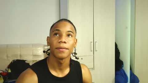 Snapshot of marcelo_dosantos77 chatting on 12-04-25, 07:22 MARCELO online show from 12-04-25, 07:22