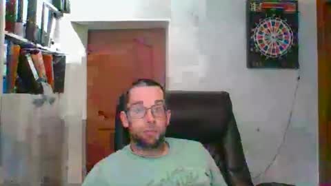 Snapshot of marcjemp chatting on 05-20-26, 12:11 marcjemp online show from 05-20-26, 12:11