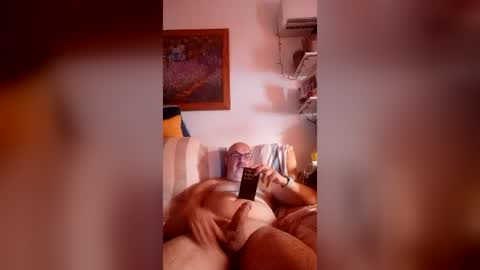 Snapshot of marco23525 chatting on 08-07-26, 10:28 marco23525 online show from 08-07-26, 10:28