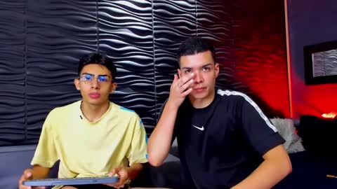 Snapshot of marcoyethan chatting on 01-05-25, 04:47 Marco and Ethan online show from 01-05-25, 04:47