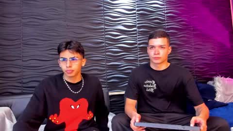 Snapshot of marcoyethan chatting on 01-10-25, 03:29 Marco and Ethan online show from 01-10-25, 03:29