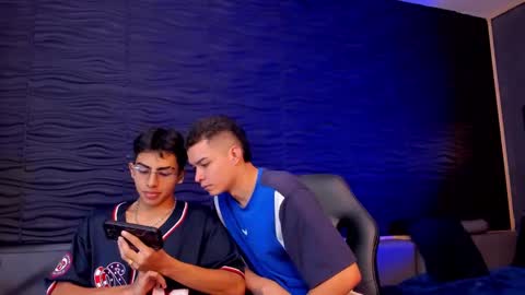 Snapshot of marcoyethan chatting on 01-17-25, 04:49 Marco and Ethan online show from 01-17-25, 04:49