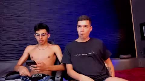 Snapshot of marcoyethan chatting on 01-21-25, 06:11 Marco and Ethan online show from 01-21-25, 06:11