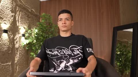 Marco and Ethan online show from 04-08-26, 08:20