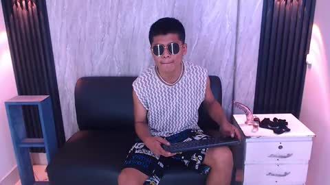 marcus hans online show from 11-30-25, 03:16