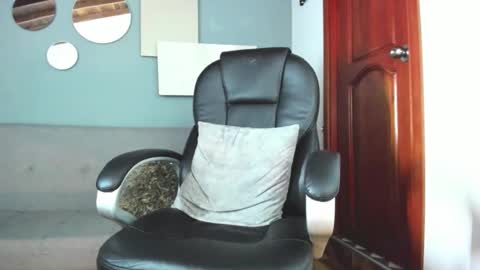 Snapshot of marcus_jax1 chatting on 10-27-25, 02:15 Marcus Jax1 online show from 10-27-25, 02:15