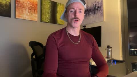 Snapshot of marcusripped1 chatting on 12-18-25, 01:44 Marcus online show from 12-18-25, 01:44