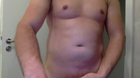 Snapshot of marcwholoves26 chatting on 01-17-26, 06:33 marcwholoves26 online show from 01-17-26, 06:33