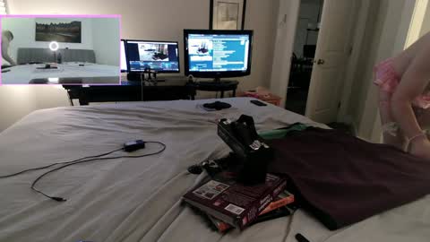 Marcy Tappette online show from 12-30-24, 12:32