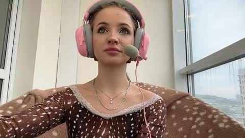 Emily online show from 05-18-26, 08:09