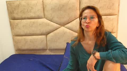 Snapshot of margareth_rouss7 chatting on 01-19-26, 01:15 margareth online show from 01-19-26, 01:15