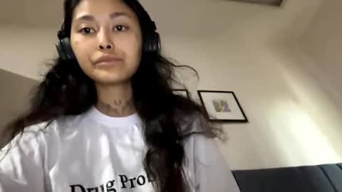 Snapshot of margeryhutmacher chatting on 04-09-26, 10:31 Sandra online show from 04-09-26, 10:31