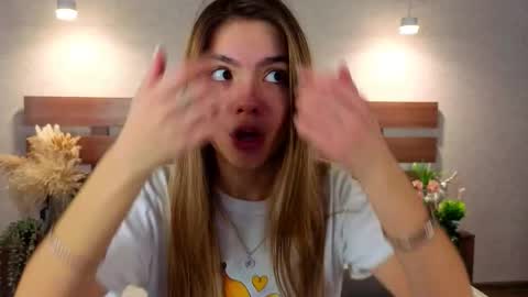 Snapshot of margiedavidson chatting on 02-10-26, 08:40 Call me Margie33 online show from 02-10-26, 08:40