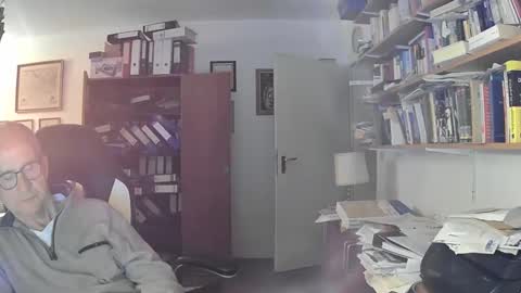 Snapshot of marginalie chatting on 09-13-25, 07:35 marginalie online show from 09-13-25, 07:35