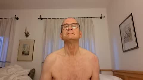 Snapshot of marginalie chatting on 10-08-25, 05:38 marginalie online show from 10-08-25, 05:38