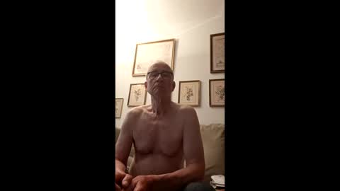 marginalie online show from 04-26-26, 04:32