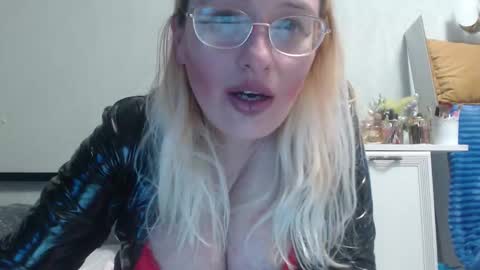 Snapshot of margo_shine chatting on 02-09-26, 01:59 margo_shine online show from 02-09-26, 01:59