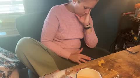 Elle online show from 09-29-25, 02:11