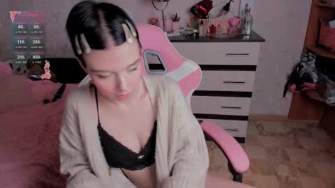 Snapshot of margopink chatting on 11-21-25, 07:56 Margot online show from 11-21-25, 07:56