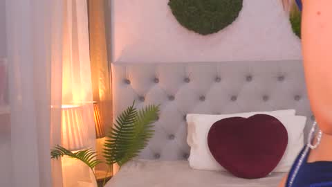 Snapshot of margothill chatting on 01-06-26, 12:20 margothill online show from 01-06-26, 12:20