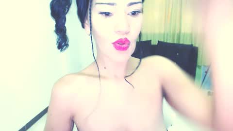 Snapshot of mari4you69 chatting on 03-01-25, 12:01 mari4you69 online show from 03-01-25, 12:01