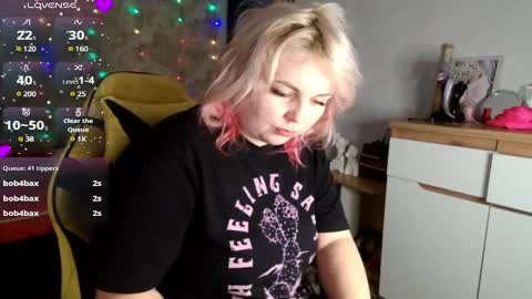 Mari online show from 02-12-25, 09:31