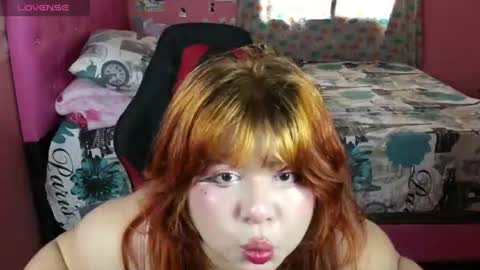 Snapshot of mari_caroley6 chatting on 07-10-26, 07:38 Mari online show from 07-10-26, 07:38
