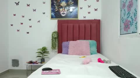 mari_curls online show from 10-17-25, 10:07