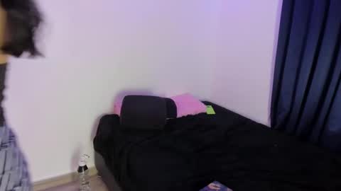 Snapshot of mari_mar69 chatting on 01-06-25, 09:41 mari_mar69 online show from 01-06-25, 09:41