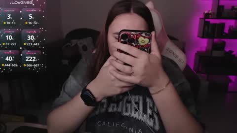 mari moore online show from 11-22-25, 05:50