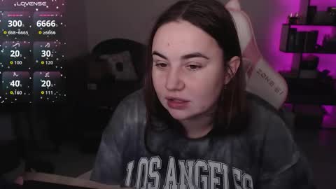 mari moore online show from 11-24-25, 06:35