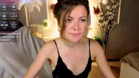 Mary online show from 07-28-26, 03:21