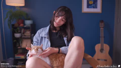 Alfonsina online show from 12-13-24, 01:33