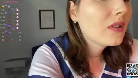 Snapshot of maria_bowie chatting on 12-18-24, 03:55 Maria online show from 12-18-24, 03:55