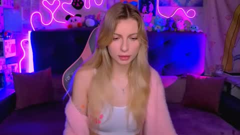 Maria online show from 11-26-25, 02:23