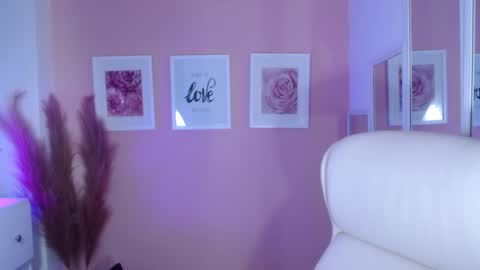 Snapshot of maria_jones chatting on 01-09-25, 02:18  Instagram soymj01 online show from 01-09-25, 02:18