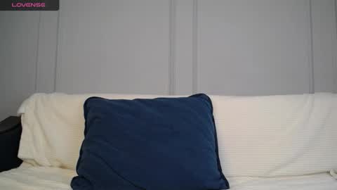 Snapshot of maria_kai chatting on 11-18-25, 03:38 Maria online show from 11-18-25, 03:38