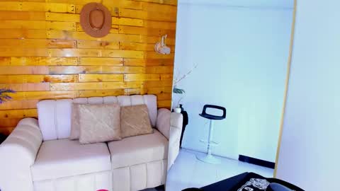 Snapshot of mariaa_9 chatting on 10-06-25, 12:24 MARIA online show from 10-06-25, 12:24