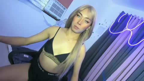 Snapshot of mariah_monroex chatting on 06-24-26, 06:12 Mariah monroexs Blow and Free Webcam online show from 06-24-26, 06:12