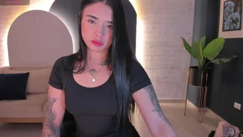 MARIA HERRERA  online show from 03-11-25, 05:05