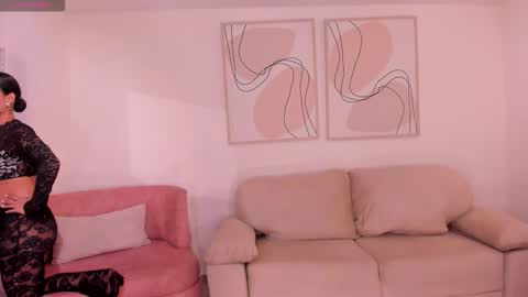 MARIA HERRERA  online show from 11-13-25, 09:47