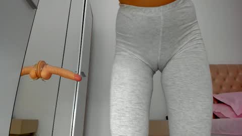 MariaLove online show from 01-13-26, 05:51